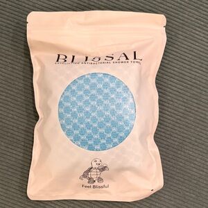 Blissal Exfoliating Shower Towel new in